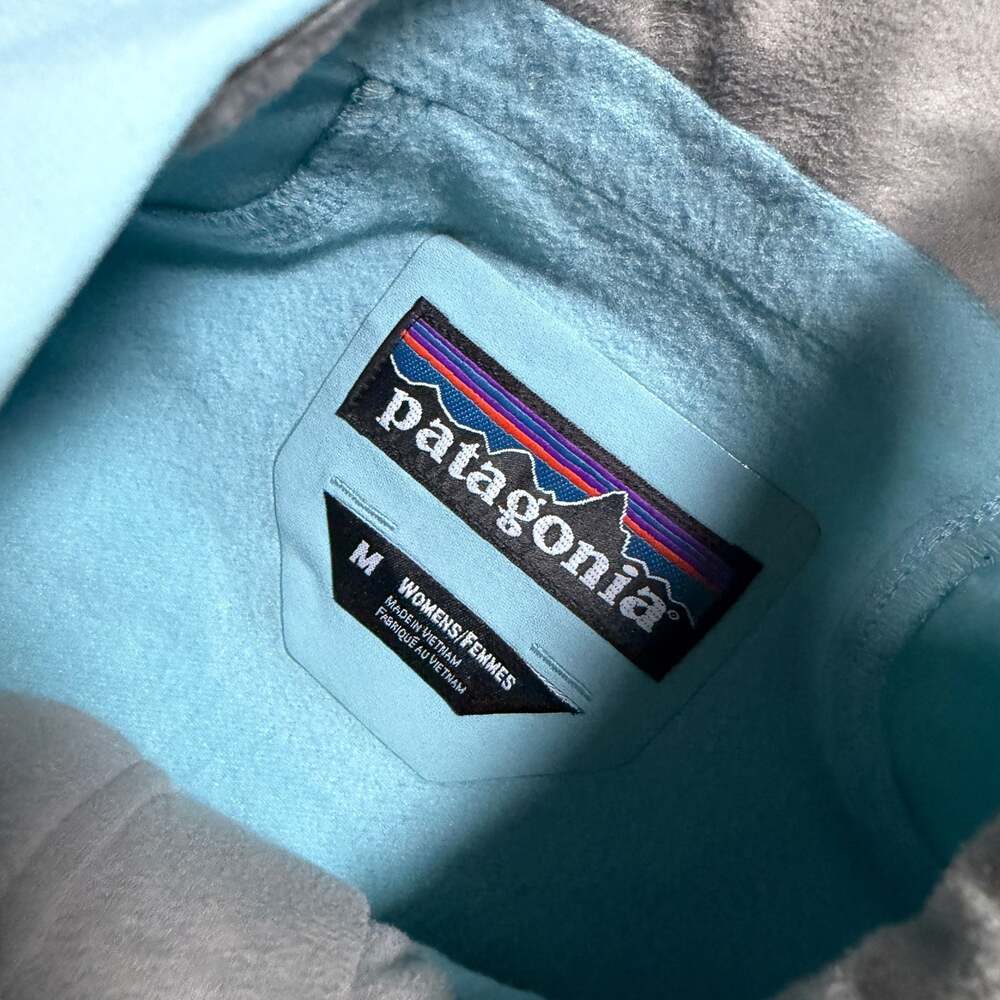 Patagonia Women's Soft Shell Jacket Arcadis Alaska Company Logo Light Blue - Picture 3 of 6